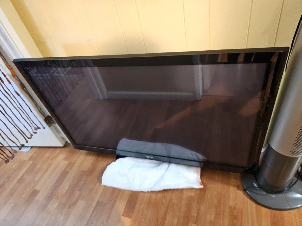 Free - Working 50" Plasma LG Tv