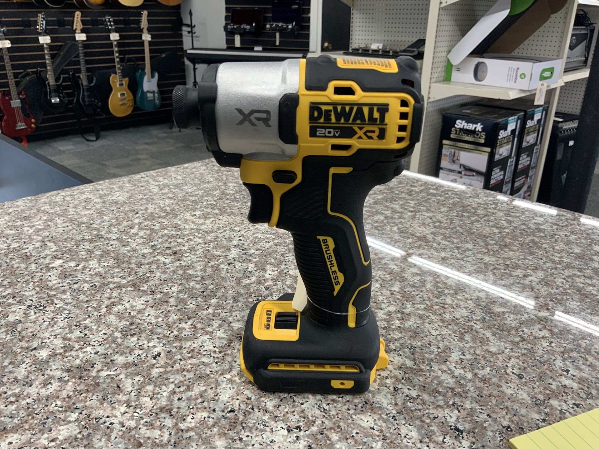 Dewalt 20v Brushless XR 1/4” Cordless Impact Driver