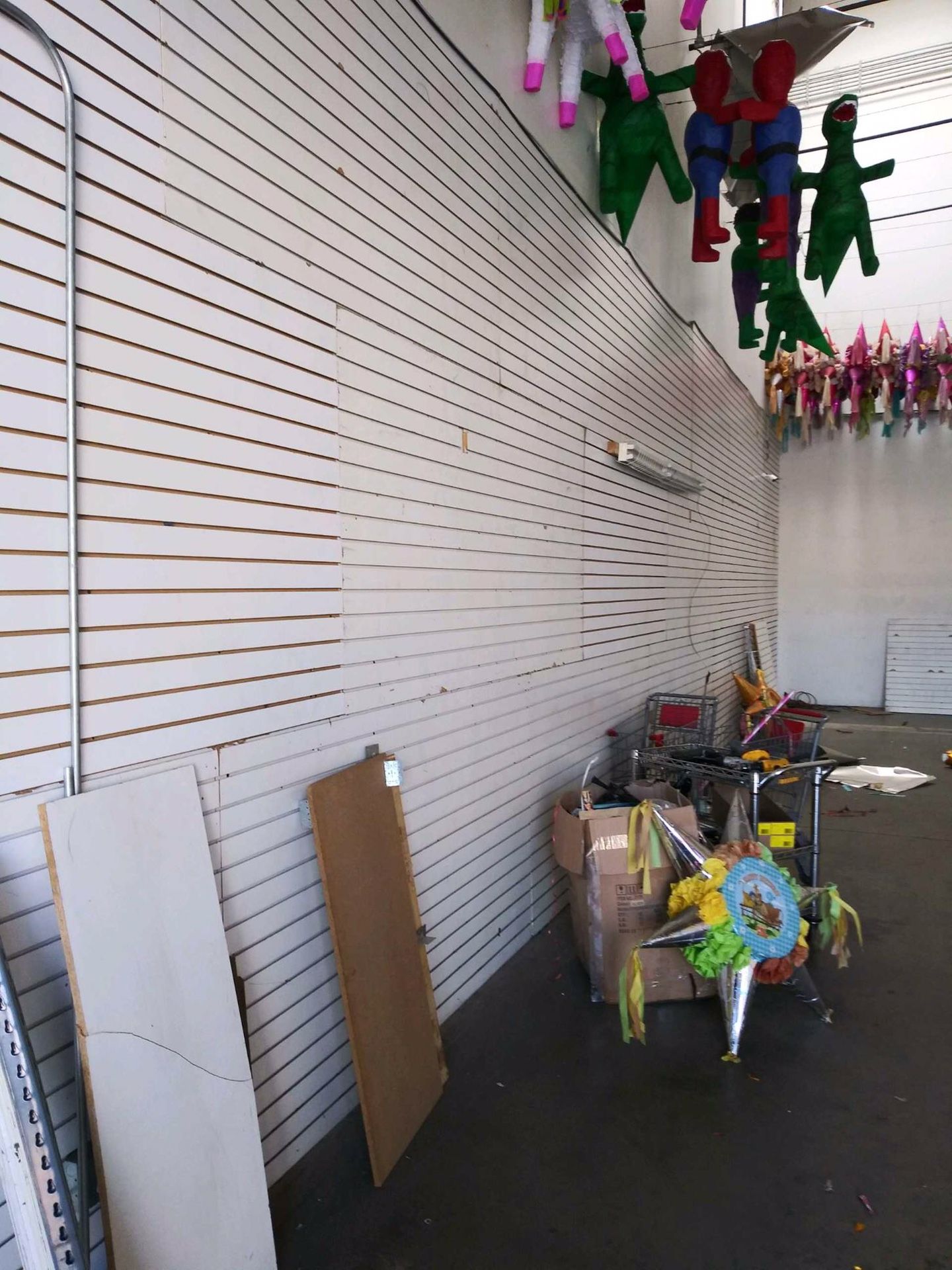 White Slatwall Retail Slat Boards for Sale in Los Angeles, CA OfferUp