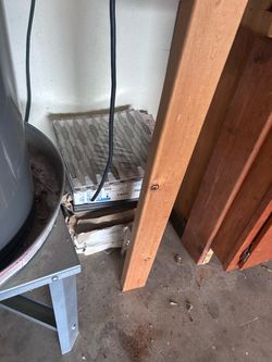 Tile/ glass backsplash