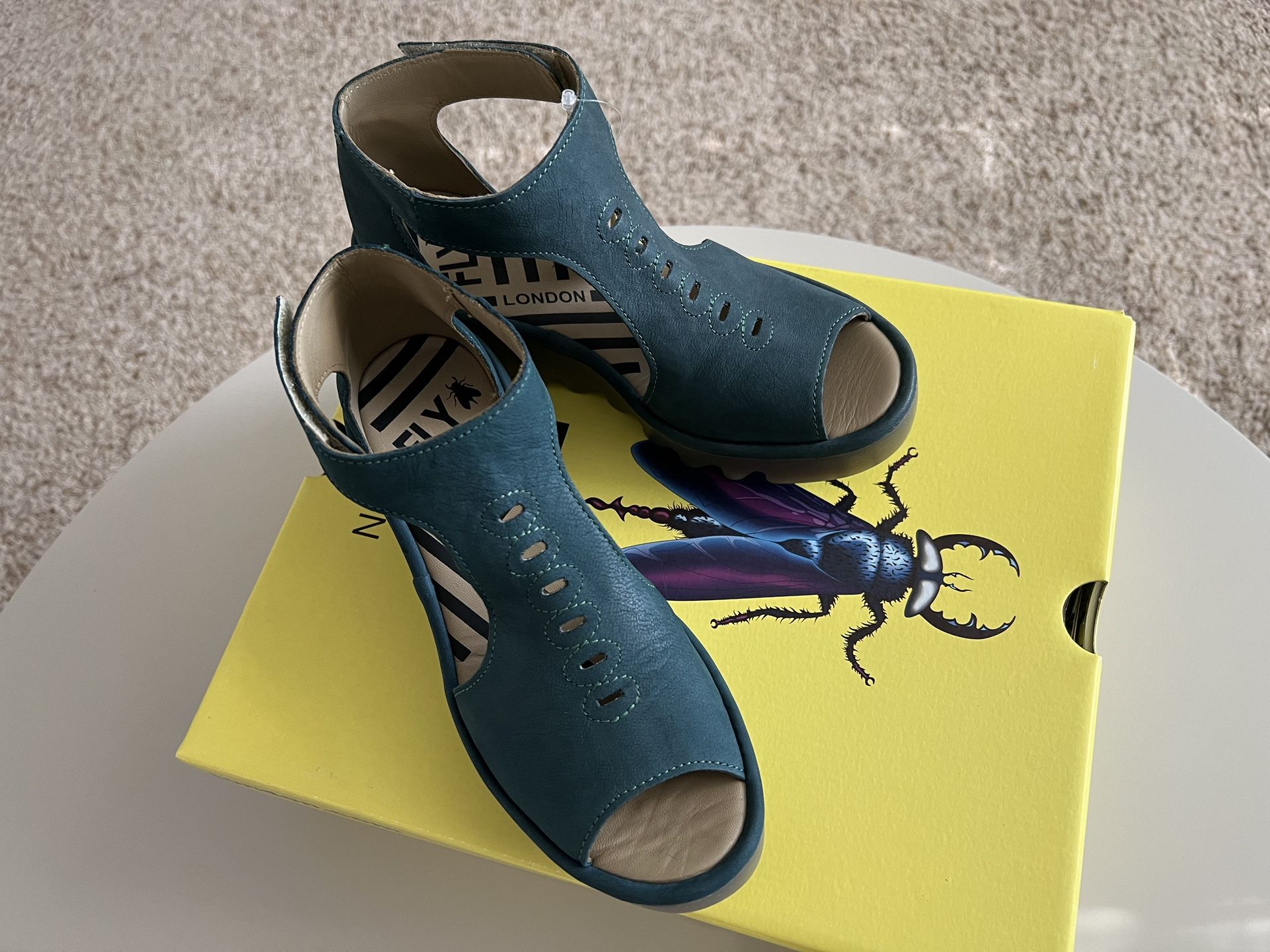 Woman Leather Shoes