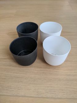 4 Pack: Self-watering Planters