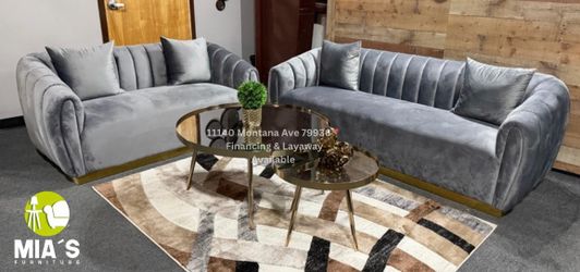 Sofas Loveseats and Sectionals