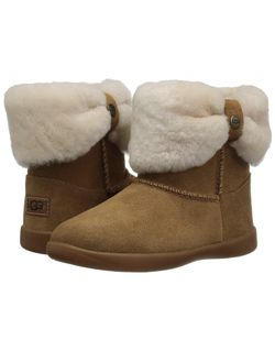 Used toddler chestnut ugg size 8c