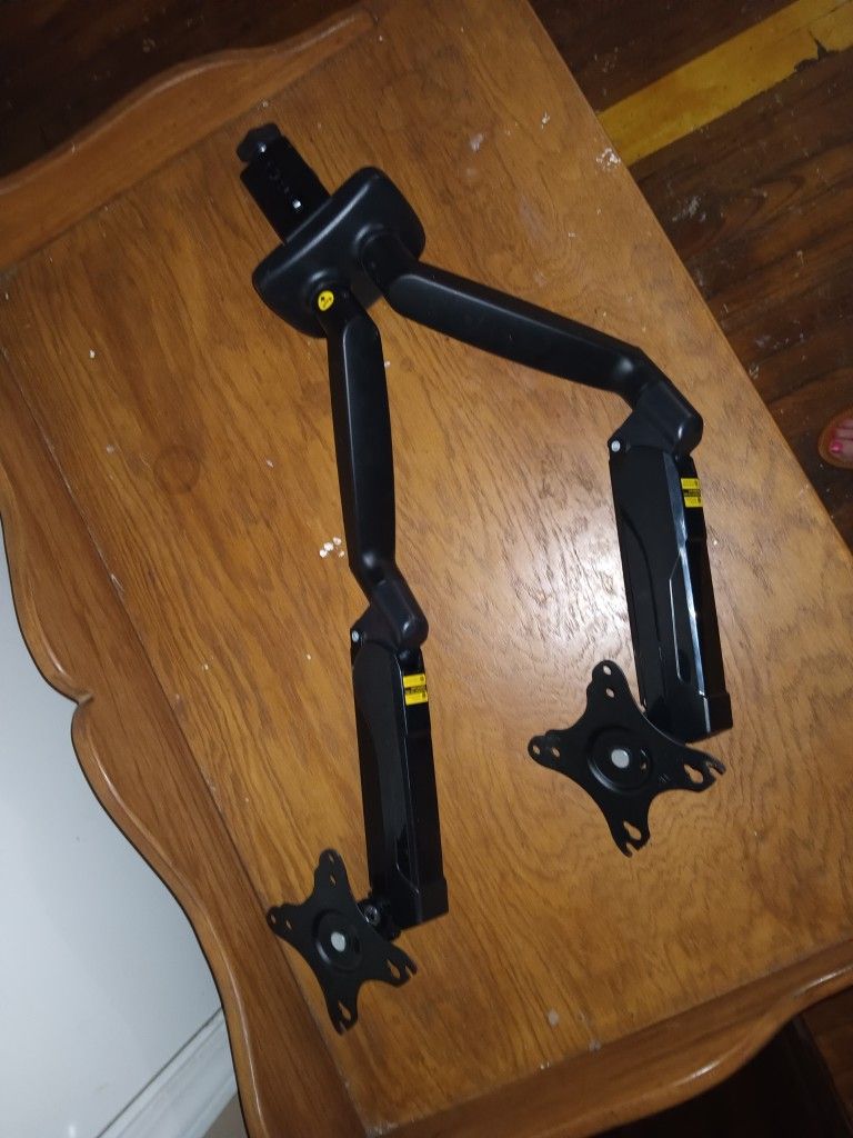 Full Motion Duel Monitor/ TV Mount For Sale