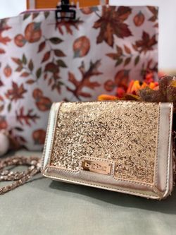 Crossbody bebe