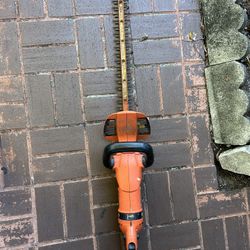 BLACK+DECKER Electric Hedge Trimmer