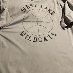 Preload men’s T-shirt, size medium