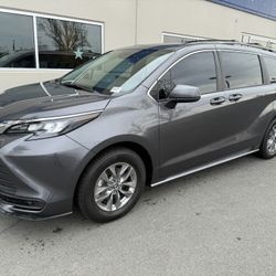 2025 Toyota Sienna