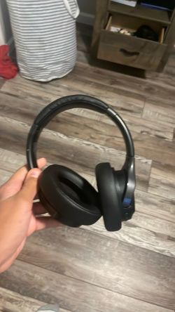 Beribes headphones kinda used and black