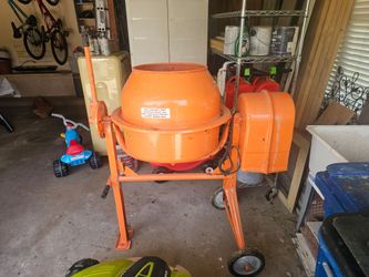 Cement mixer
