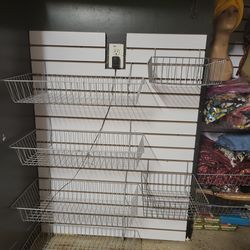 Hanging wall and 6 floating