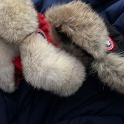 2 Canada’s Goose Artic Hats 