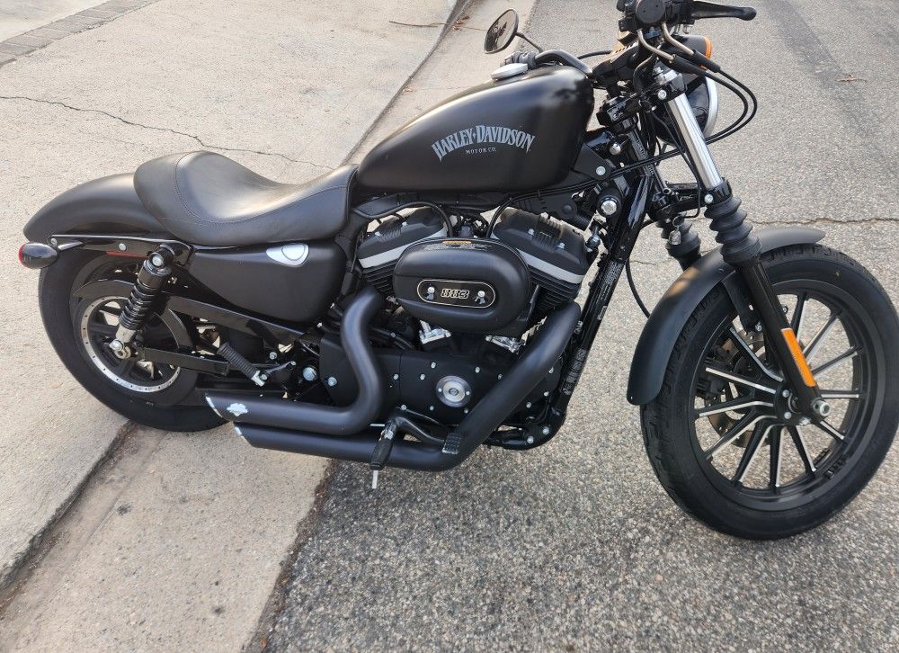 2012 Harley davidson Iron 883