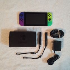 NINTENDO SWITCH COMPLETE IN EXCELLENT CONDITION