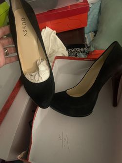Beautiful Guess pumps
