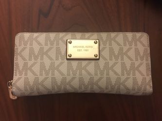 Michael Kors wallet