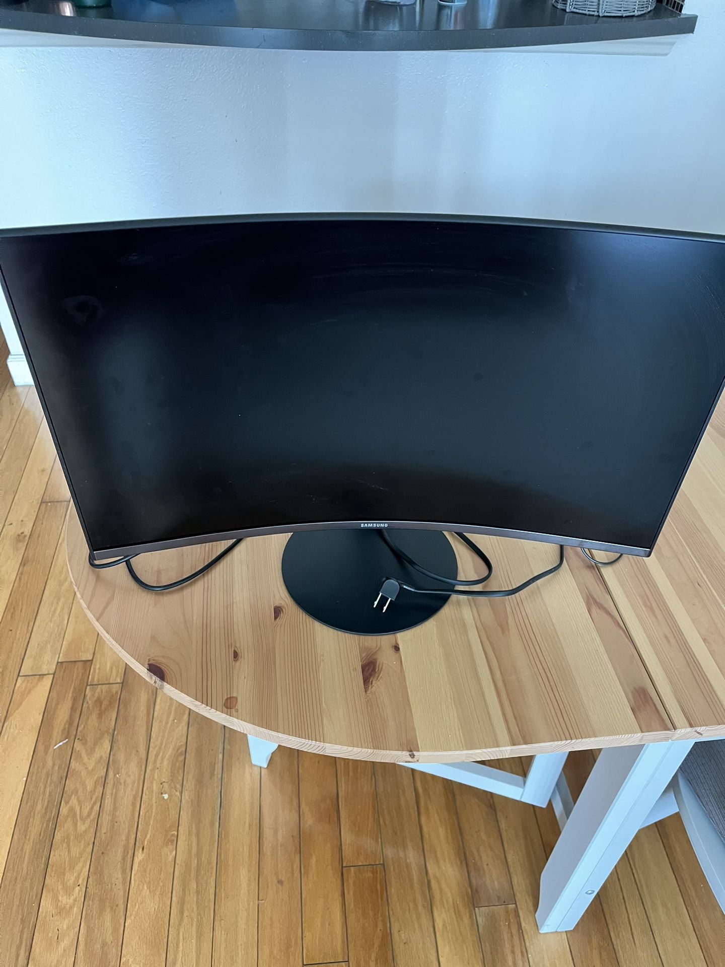 Samsung 27-inch Curved Gaming Monitor 