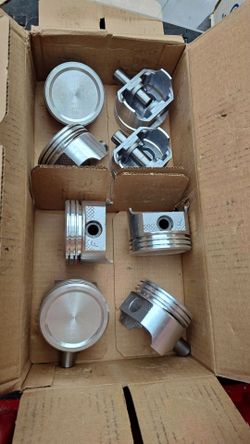 SBC 305 piston tops