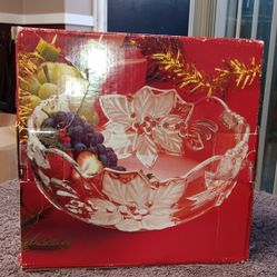 Vintage Crĺystal Poinsettia Mikasa Bowl, Mikasa Crystal Bowl Boxed,  Crystal Christmas, 1990’s