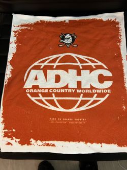 Anaheim Ducks Towel  & Program Game 6