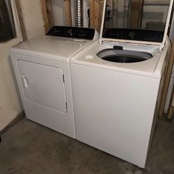 Whirlpool Washer And Dryer Set