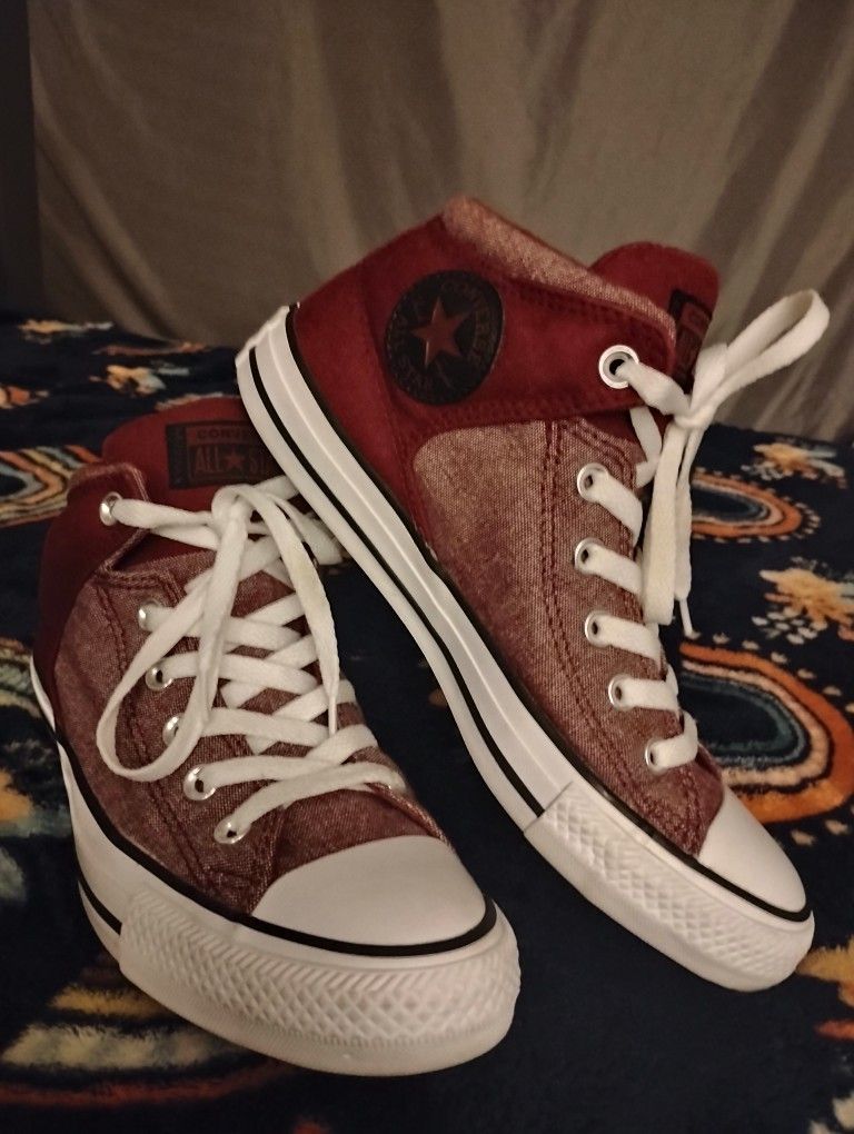 Converse High Street Wine