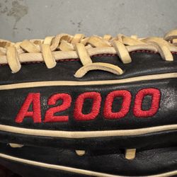 Wilson A2000 Outfield Mitt