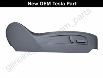 25-26 Tesla Model Y Juniper Front RH Seat Side Shield w Switch OEM (contact info removed)-01-C
