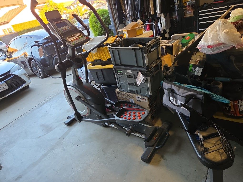 Elliptical exercise equipment