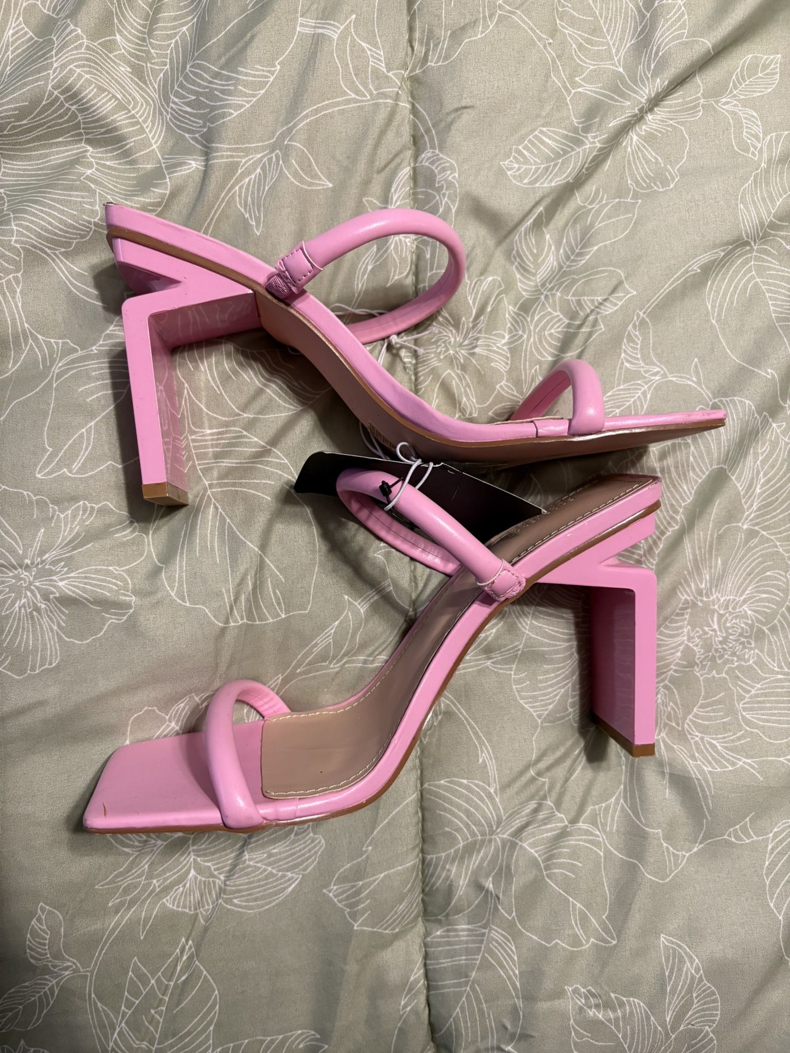 Pink Heels Size 8