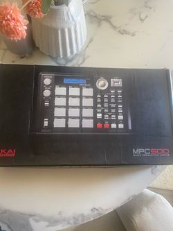 Akai MPC 500 Sampler