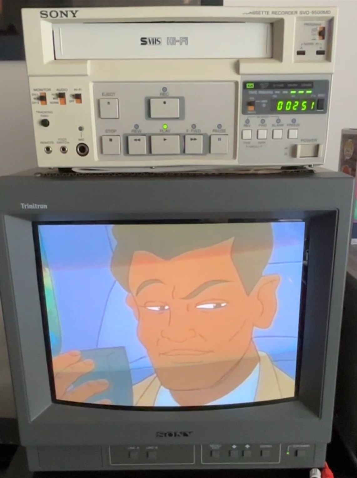 Sony SVO-9500MD S-VHS HiFi VCR Player Recorder TBC CRT Analog