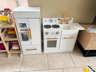 Kitchen play set