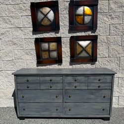 Metallic wall frame deco