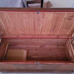 Cedar Chest Storage Bench 