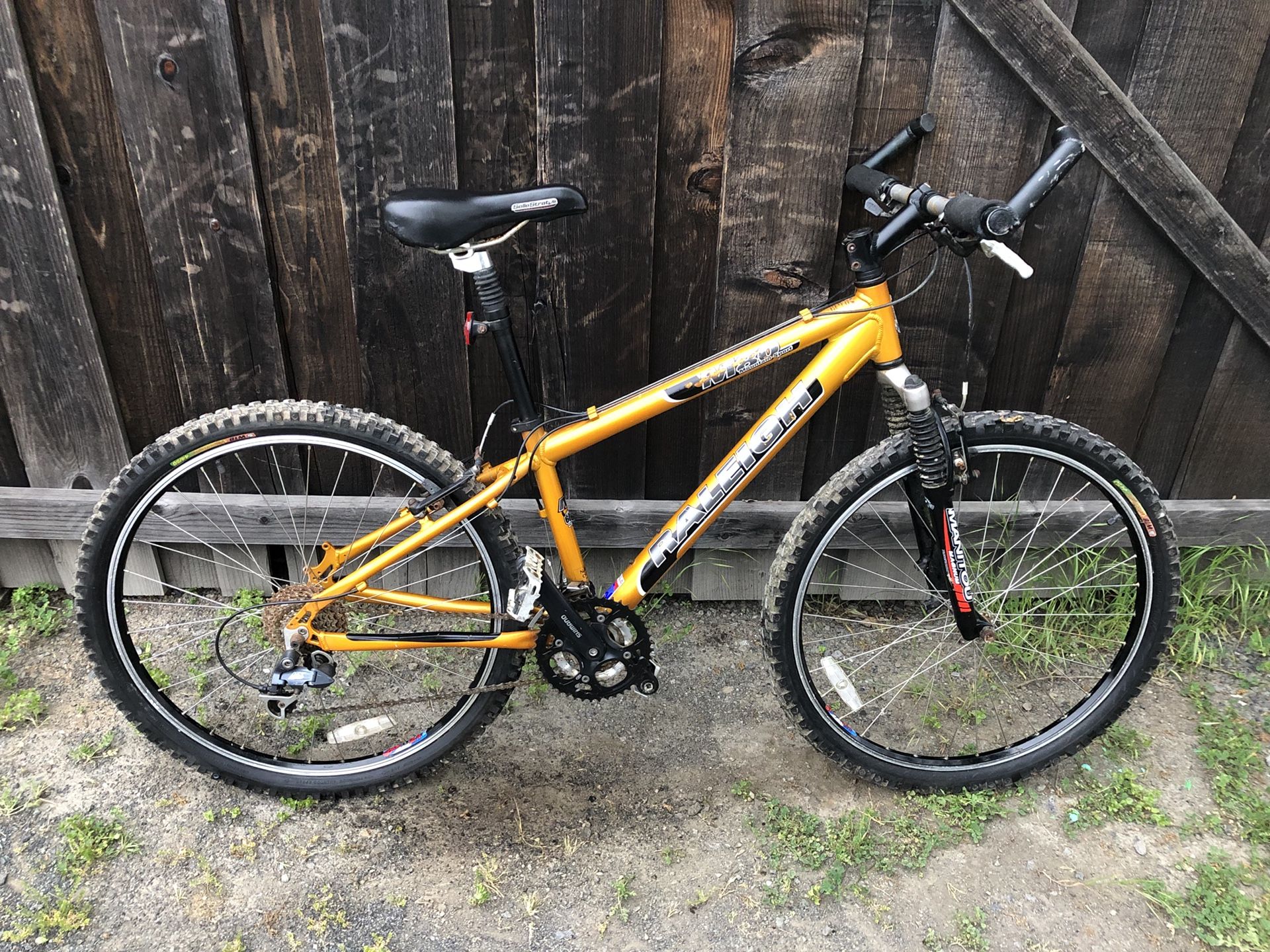 Raleigh M80 Mountain sport bike in great condition 27 speed