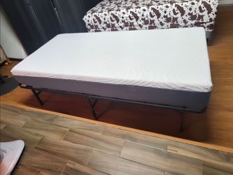 Twin size bed