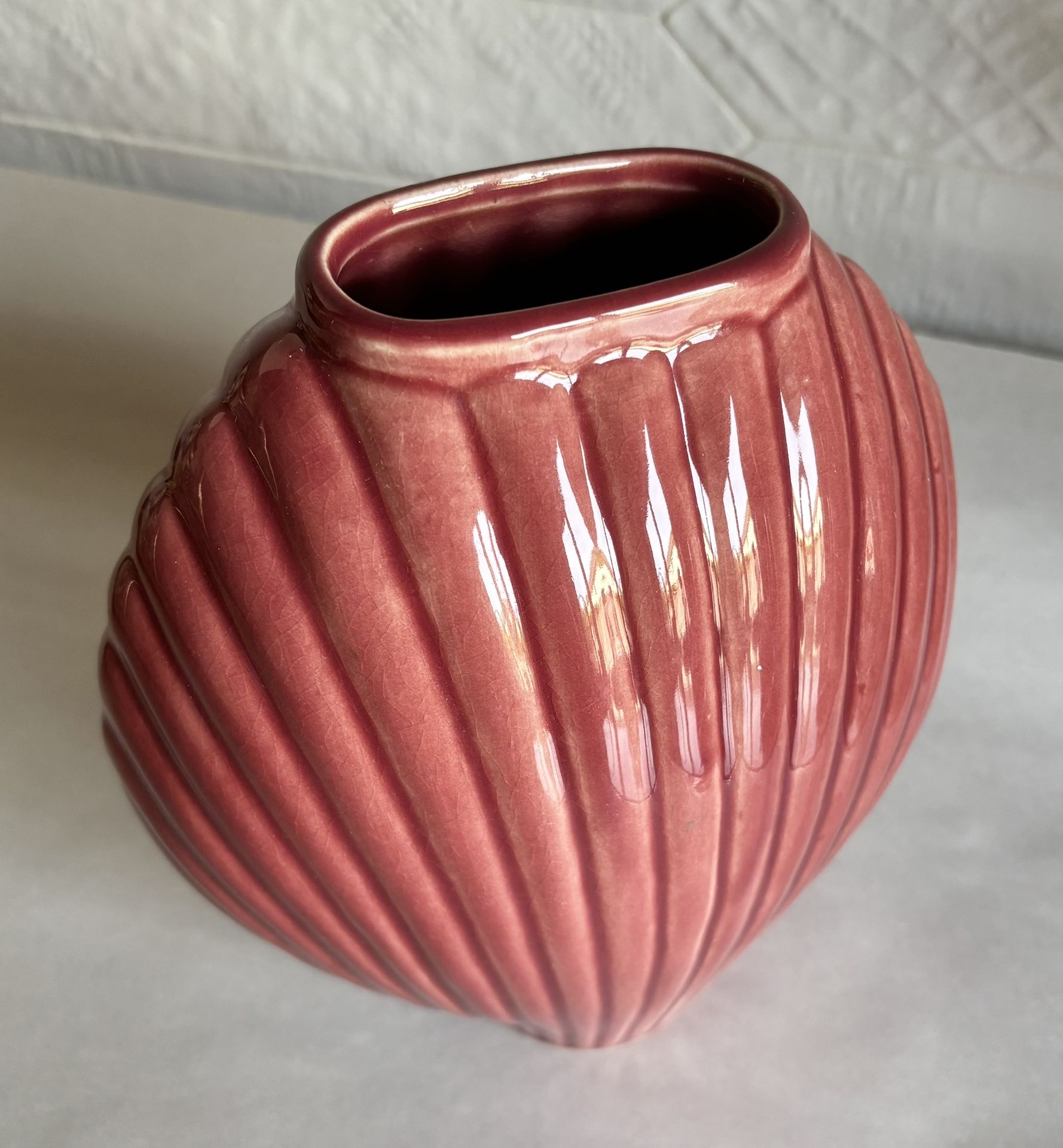 Vintage Dark Pink “Clam She’ll” Ceramic Vase 