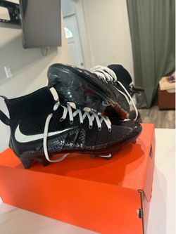 Football cleats