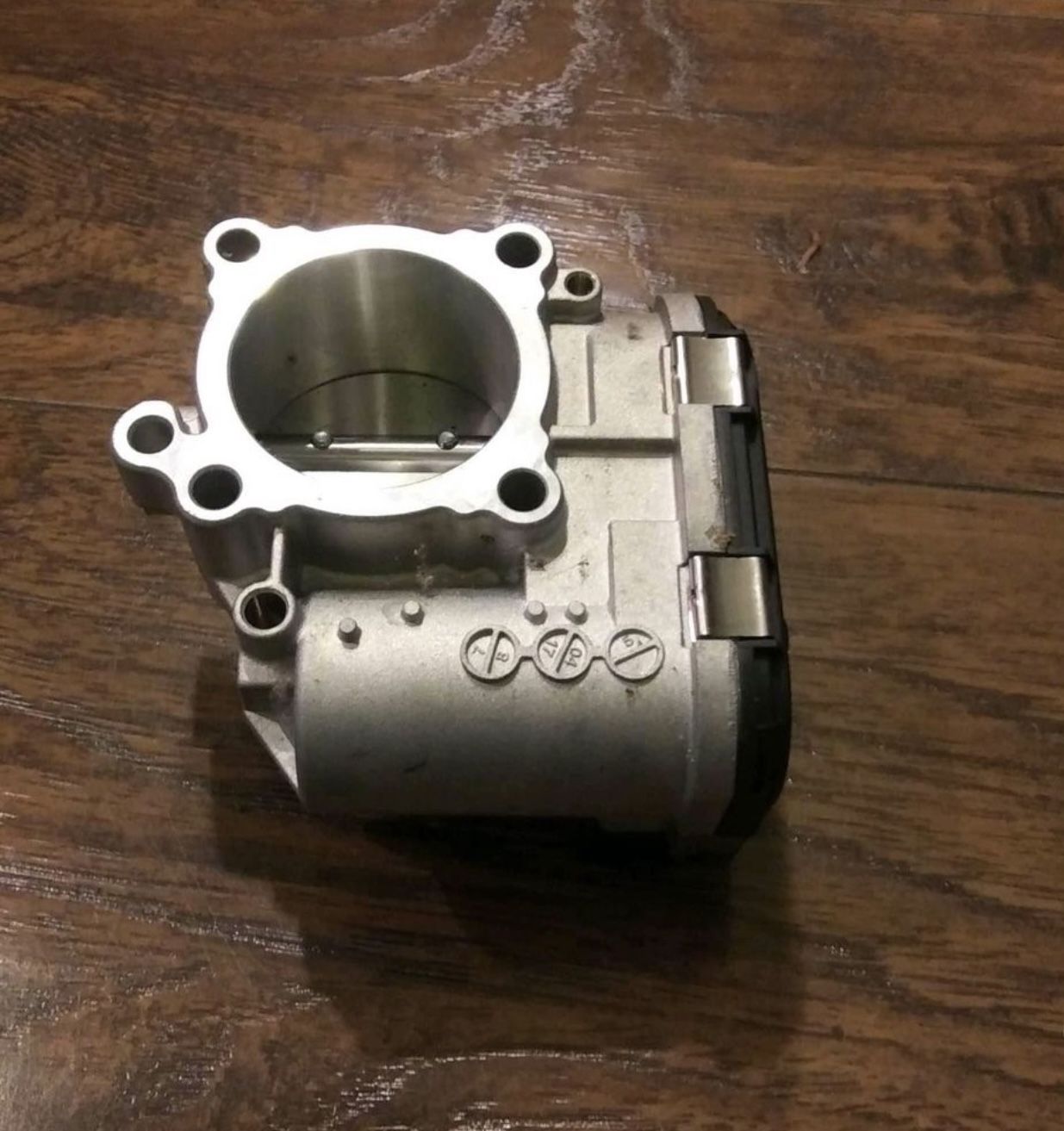 2004 Cadillac Srx 3.6 2wd Car Parts (throttle Body)
