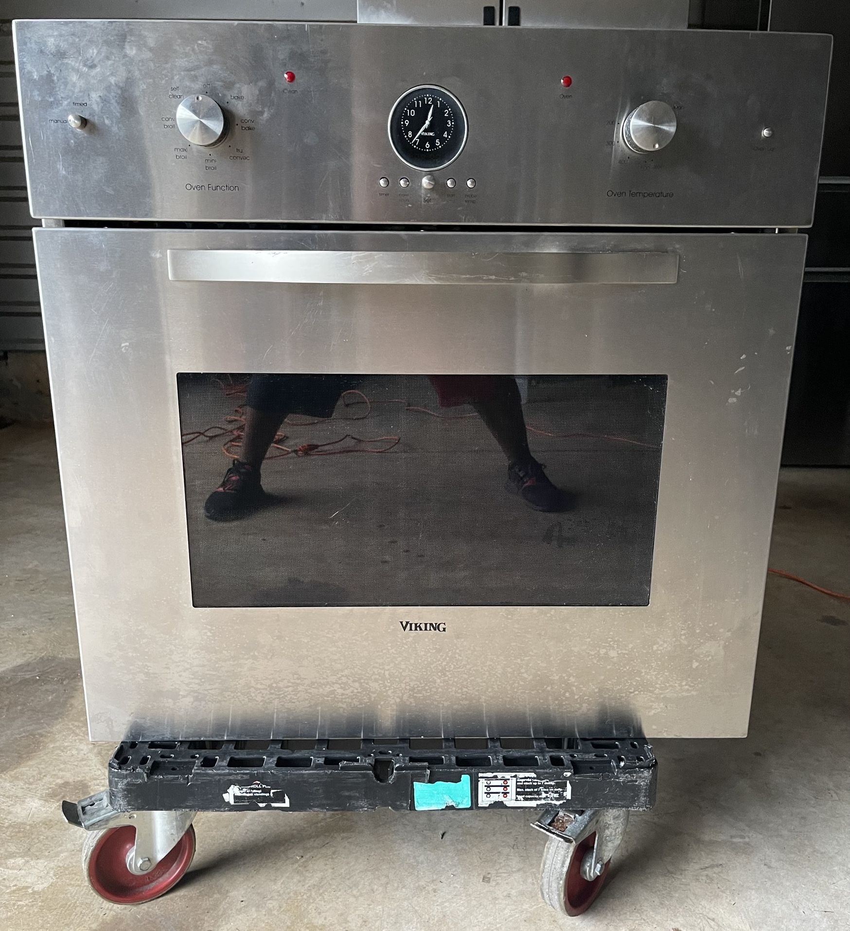 Viking Professional Stainless Steel 30” Electric Single Wall Oven