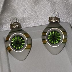 Vtg Indent Reflector Mercury Glass Christmas Ornament Teardrop 2-1/4" Green Center