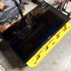 32” Flat Samsung Tv