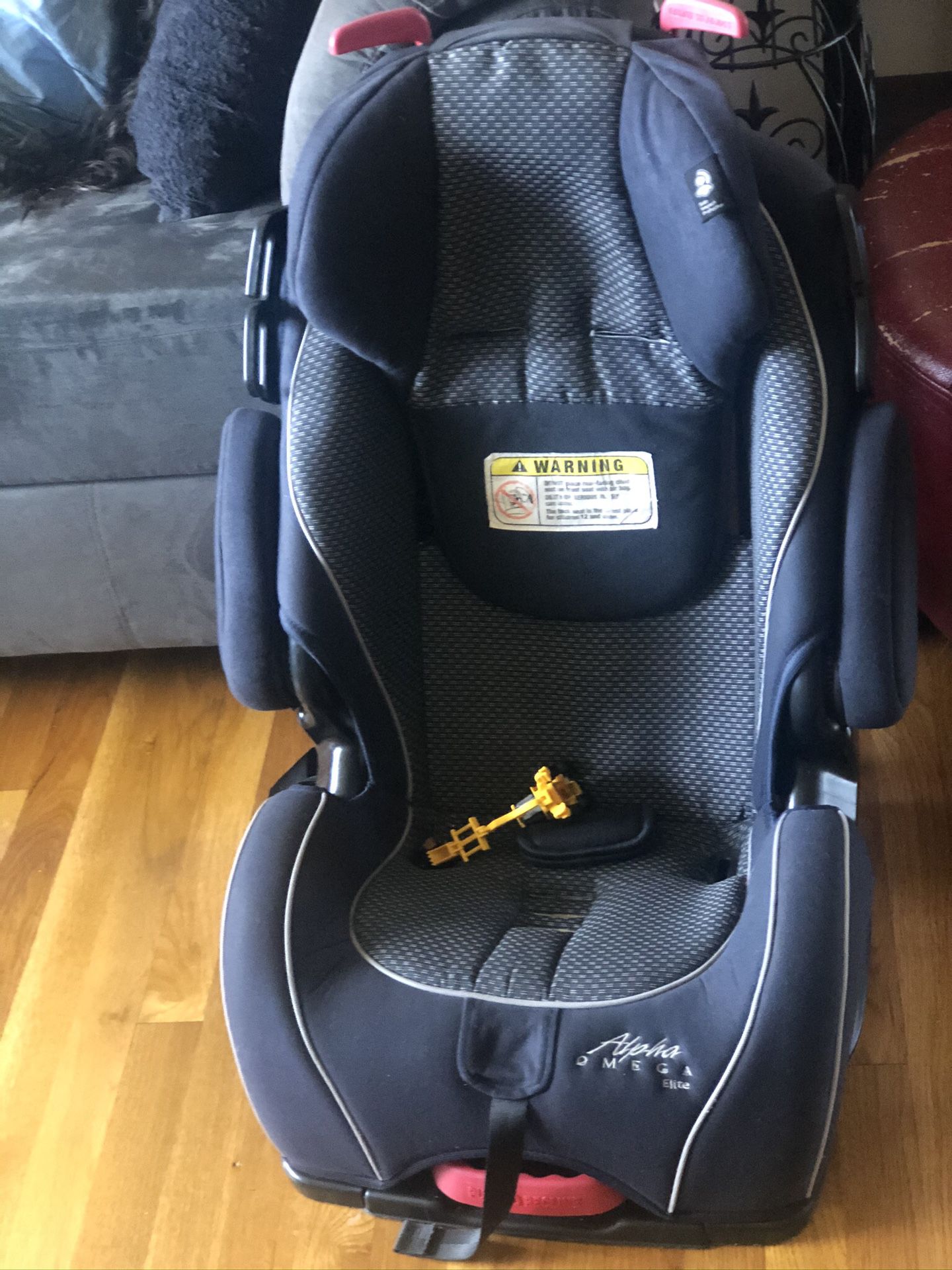 Car seat. Bought 1 year ago. Good condition.