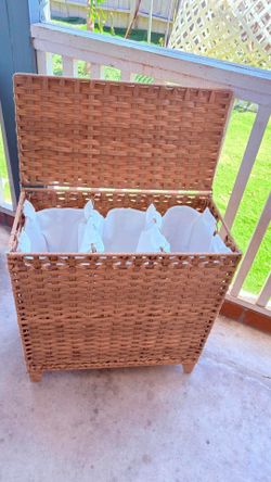 New!laundry hamper 3/1 measurements（H26L25W 13）