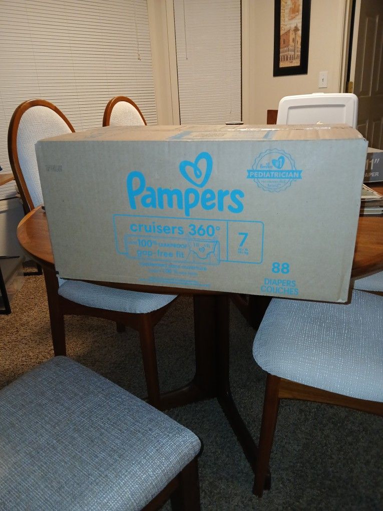 Pampers Cruisers Size 7. Quantity Of 88. New In Unopened Box.