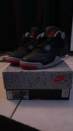 Air Jordan 4 Retro