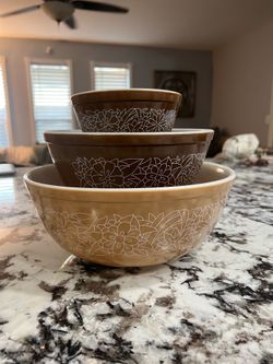 Vintage Pyrex Woodland Brown Floral Mixing Bowls 401 403 404