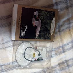 STAR TRACK U.S.S Enterprise Magic ornament 